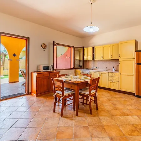 別荘 Airin House With Garden, Villasimius Center Southsardiniaholidays ヴィッラシミーウス