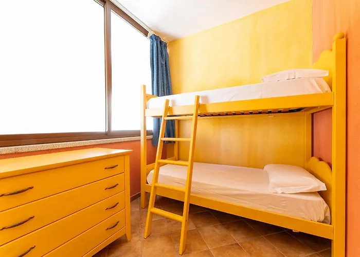 בית נופש Airin House With Garden, Center Southsardiniaholidays *