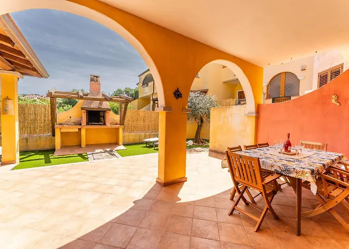 Airin House With Garden, Center Southsardiniaholidays Feriehus Villasimius